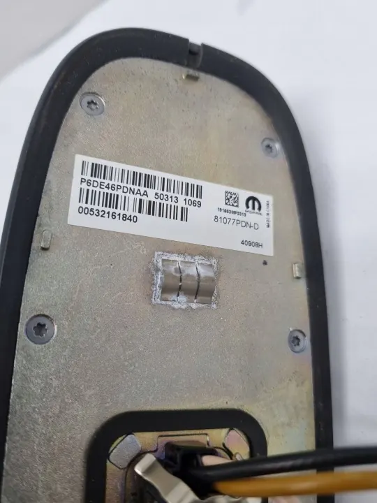GPS-antenne OEM 00532161840 voor Dodge Durango image 4