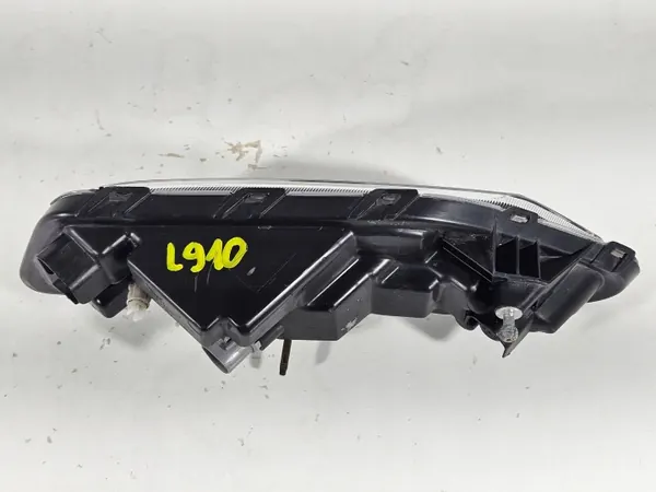 Vasen etuvalo OEM 92201-3Z5 Hyundai i40:lle image 4