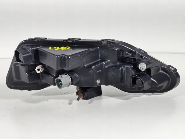 Vasen etuvalo OEM 92201-3Z5 Hyundai i40:lle image 5