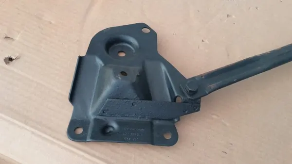 Alkuperäinen alempi korin tukitanko täydellinen Audi A6 C5 image 4
