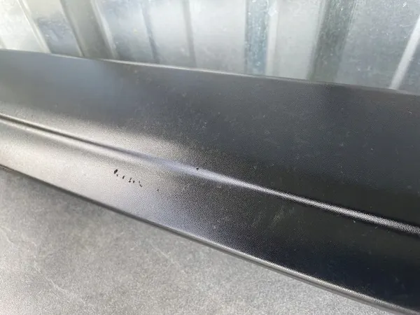 Renault OE 848216441R grille trim, front image 5