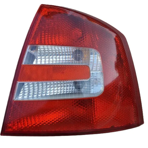 SKODA OCTAVIA II Bakljus Höger HB 1Z5945096A image 3