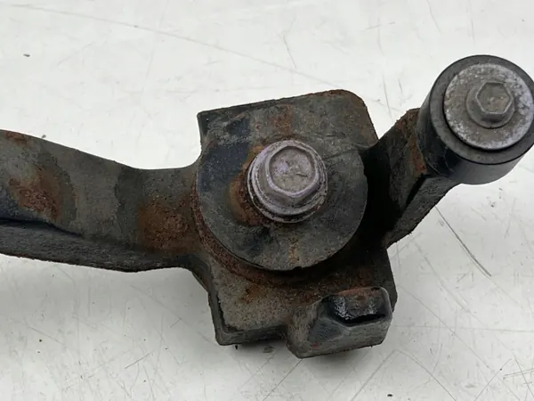 Support central Toyota Prius OEM 5239116020 image 7