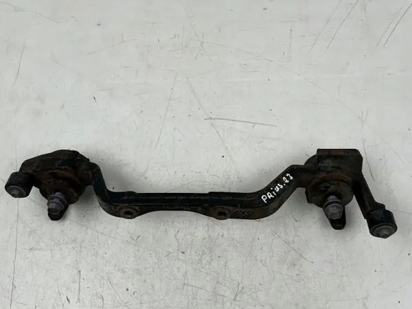 Support central Toyota Prius OEM 5239116020 image 8