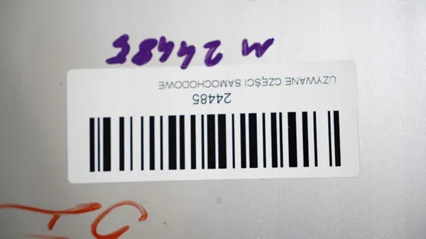 Moottorikansi OEM 368446915 Opel Meriva B:lle image 8