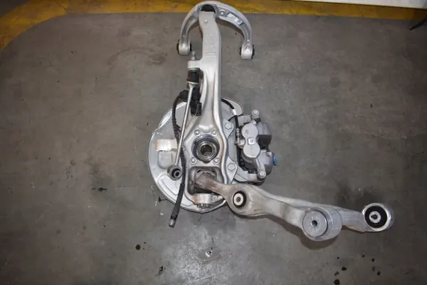 Vorderes rechtes Fahrwerk OEM A1673322600 Mercedes X167 image 6