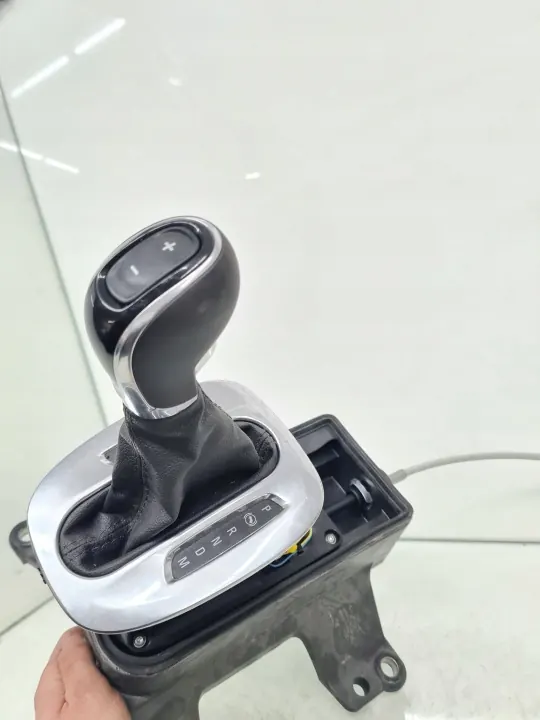 Alavanca de mudanças Opel Corsa E OEM 39046790 - Usado image 4