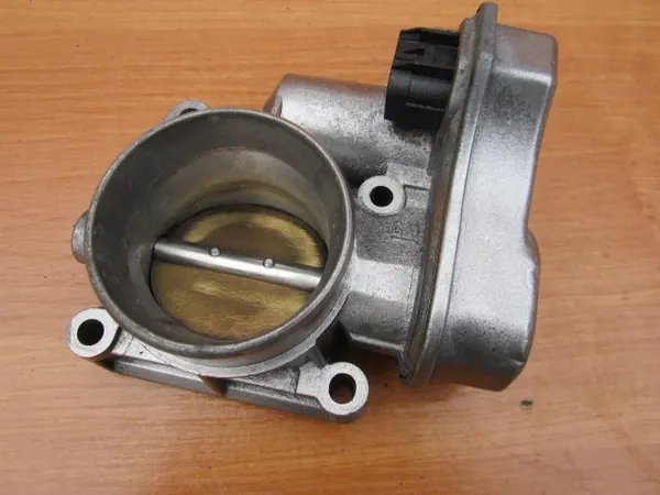 OPEL VECTRA C SAAB 9-3 2.0 Turbo Drosselklappe OEM image 10