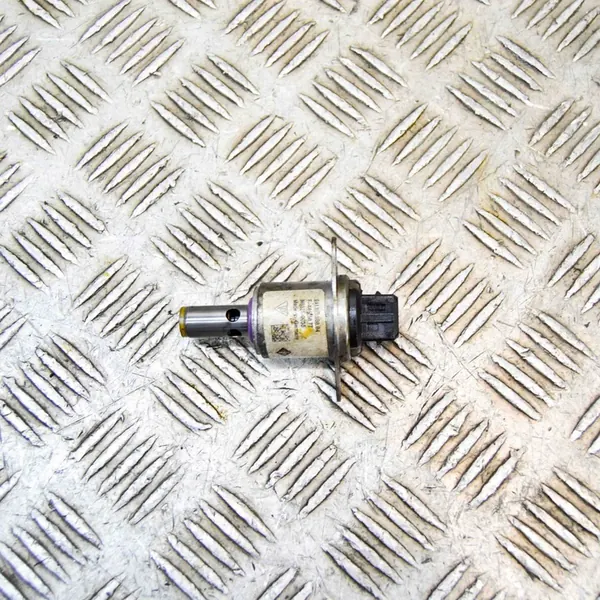 Porsche 911 991 2017 Vakuumventil / Turbo Solenoid image 2