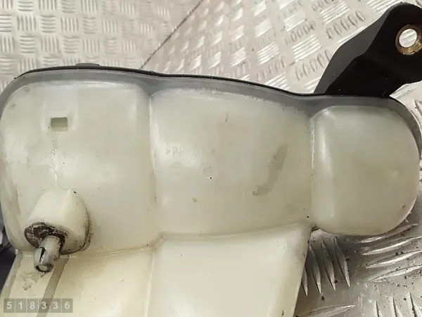 Laajennussäiliö Mercedes R W251 3.0 CDI OEM 2515000049 image 5
