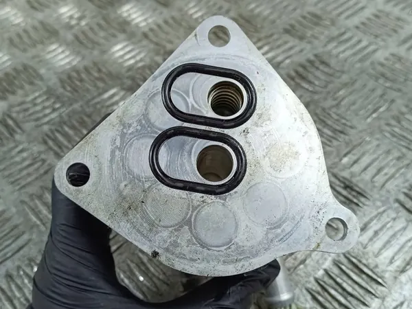 Arrefecedor de óleo motor Mitsubishi OEM 190201 - Usado image 3