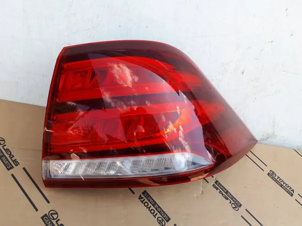 Mercedes GLE 15-19 A166 W166 lámpara trasera derecha OEM A1669065601 image 2