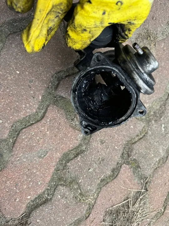 VW T5 Kaasuläppä 2.5 TDI image 5