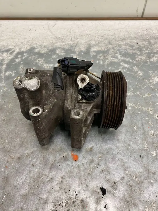 Compressor de AC Nissan Micra K13 1.2 APU25677 image 3