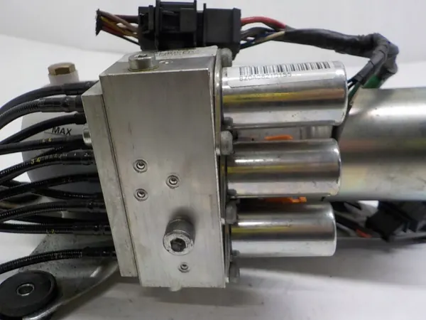 Audi A4 B7 takpump OEM 8H0871611B LYL image 3