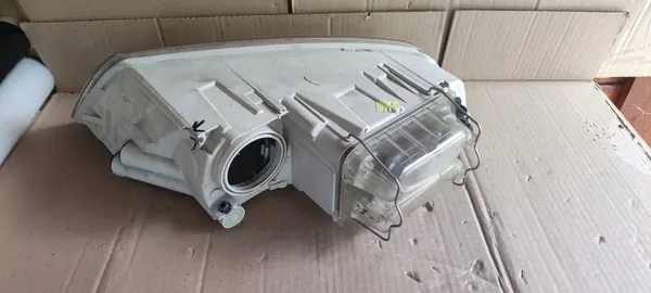 Etulamppu Skoda Octavia II image 4