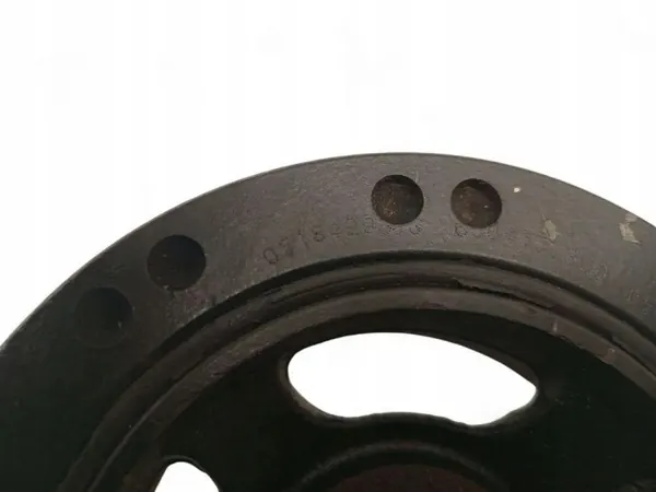 Dodge Challenger Krukaspulley OEM 05184293AG image 7