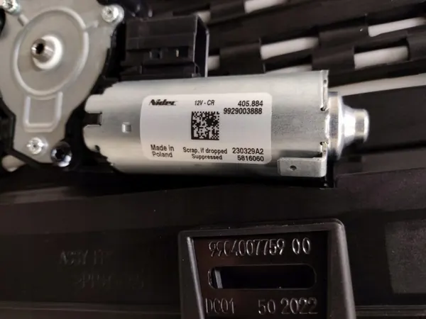 Gebrauchtes BMW OE Glasdach OEM 8096115 für i4 2023 image 9