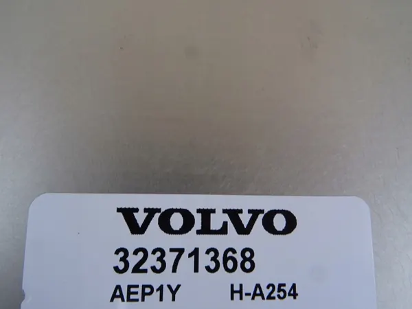 Batería Volvo CX60 II OEM 32371368 - 8Ah Usada image 4