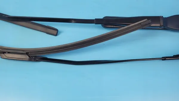 Balais d'essuie-glace avant Mercedes EQE W295 OEM A2978204700 image 6