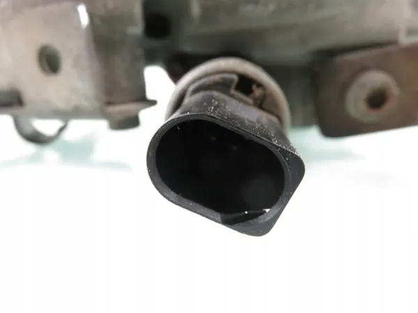 Kamremsskydd OEM 06F103530N för VW Passat B6 image 3