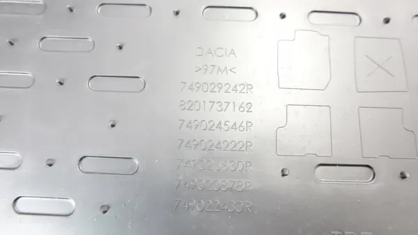 DACIA SANDERO III Kumimatot 688102602R 749029242R image 8