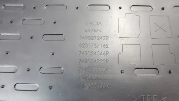 DACIA SANDERO III Kumimatot 688102602R 749029242R image 9