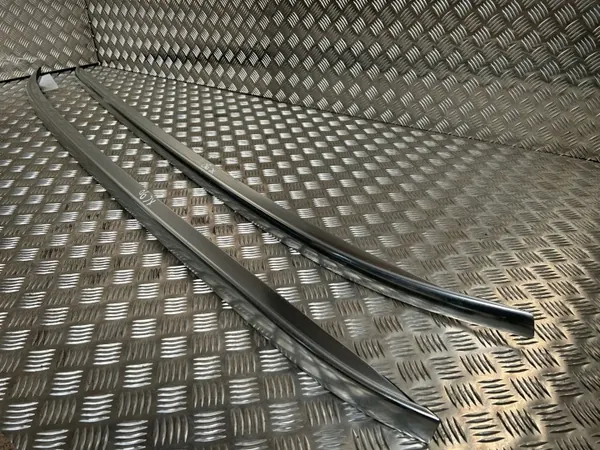 Volvo XC90 II vasen kattokaide OEM 31349911 image 3