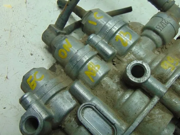 Gebrauchtes Pneumatikventil OEM PN-10440 für Mercedes image 5
