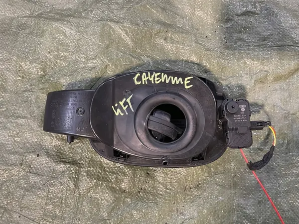 Bränsletanklock Porsche Cayenne 7P5 Lift OEM image 3
