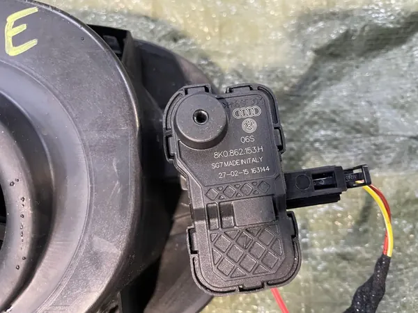 Bränsletanklock Porsche Cayenne 7P5 Lift OEM image 4