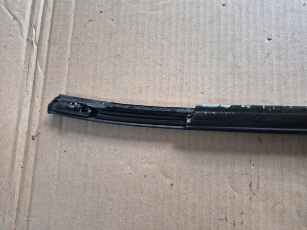 Racleur de Porte MG ZS 17-19 Lift Passager Avant Droit Chrome image 5