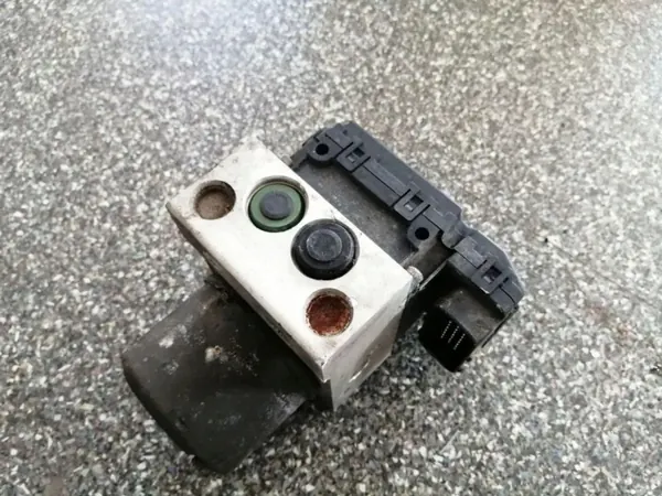 ABS-pumppu OEM 58910H1000 Hyundai Terracan 2.9L image 2