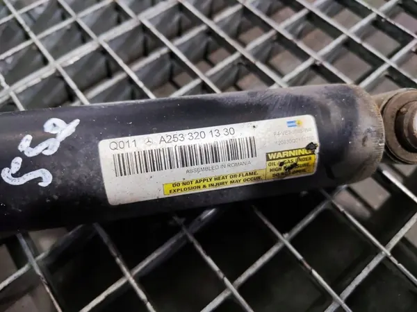 Bakstötdämpare Set Mercedes GLC W253 X253 A2533201330 image 6