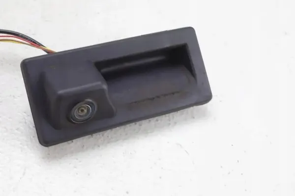 Poignée de coffre VW OEM 3CM827566 - Pièce d'occasion image 10