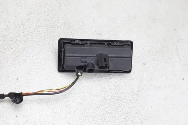 Poignée de coffre VW OEM 3CM827566 - Pièce d'occasion image 4