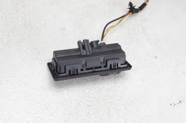 Poignée de coffre VW OEM 3CM827566 - Pièce d'occasion image 5