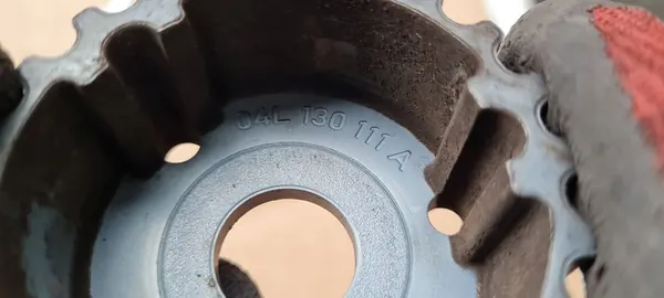 A4 B9 8W Roda da Bomba de Combustível 2.0 TDI 04L130101 image 8