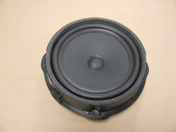 Audi OE Oviäänitorvi OEM 83A035415A - Etu image 2