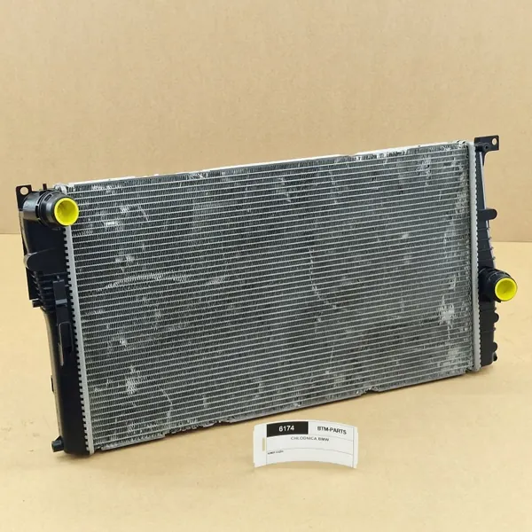 Radiateur d'eau OEM 17117005511 pour BMW F Series image 2