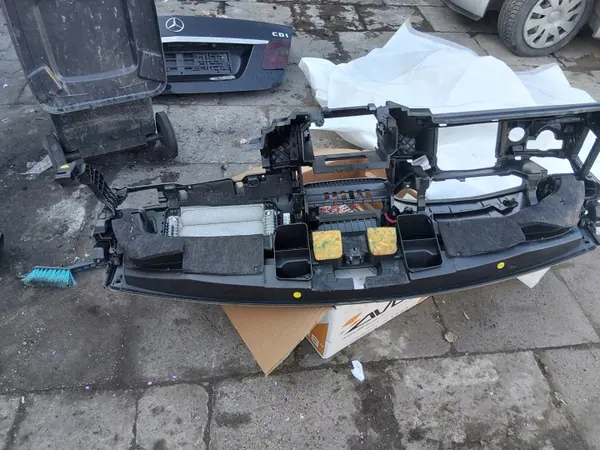 Console Tableau de Bord Mercedes W212 Classe E UK image 7
