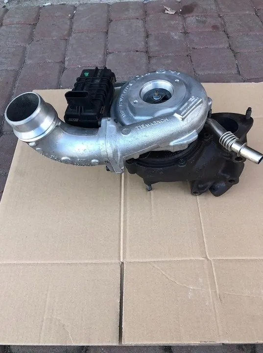 TURBINA Jeep Grand Cherokee WK2 3.0 CRD completa image 2