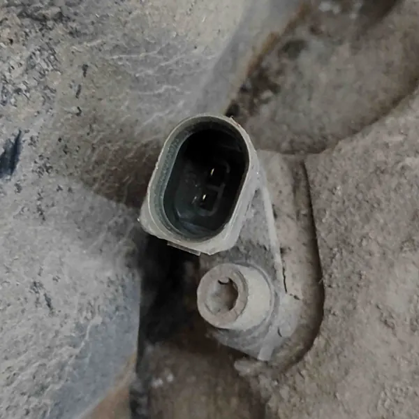 Snodo posteriore sinistro VW TIGUAN 2.0L 2017 5Q0615611S image 4