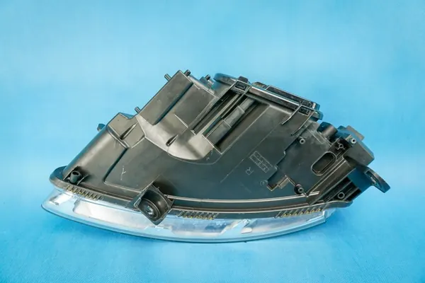 Oikea Kaksoishalogeenivalo Audi A6 C6 2005-2010 OEM image 5