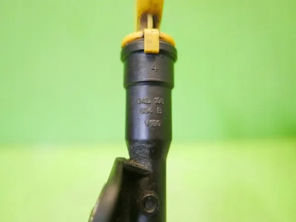 Vareta de nível de óleo OEM 04L103634B para VW Golf VII 2.0 TDI image 4