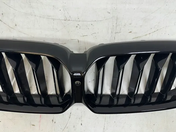 BMW M5 F90 Competition Grille 511318517811 image 10