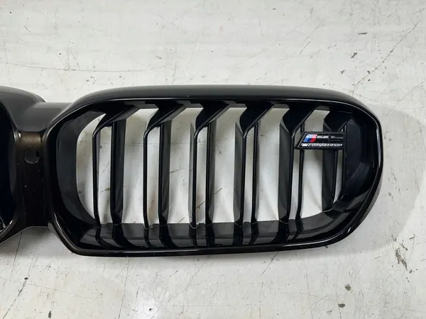 BMW M5 F90 Competition Grille 511318517811 image 7