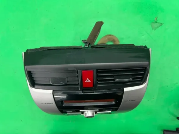 OEM 39100-TM0-U114-M1 Tehdasradio CD MP3 Honda City V image 5