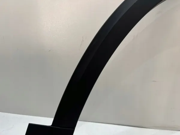 Mercedes GLA W247 Etu oikea lokasuoja OEM A2478850100 image 3