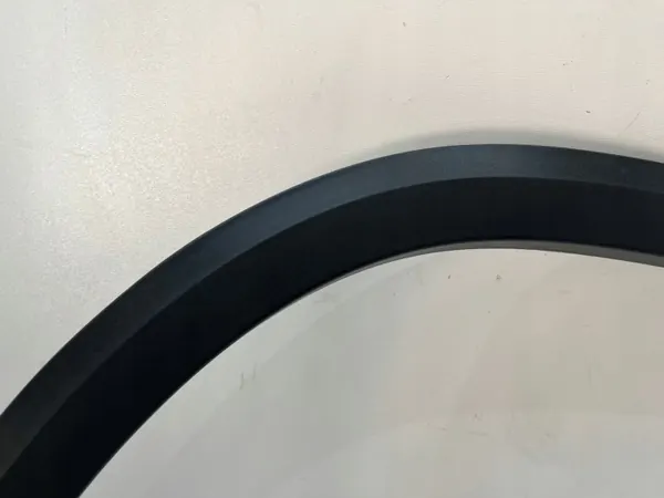 Mercedes GLA W247 Etu oikea lokasuoja OEM A2478850100 image 4